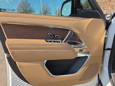 2023 Land Rover Range Rover P530 SE SWB