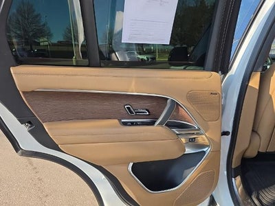 2023 Land Rover Range Rover P530 SE SWB