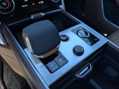 2023 Land Rover Range Rover P530 SE SWB