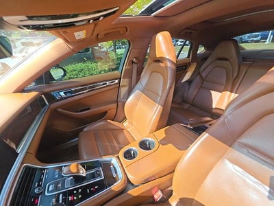 2018 Porsche Panamera 4 AWD