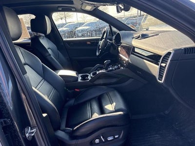 2021 Porsche Cayenne AWD