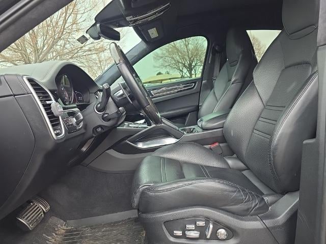 2020 Porsche Cayenne Turbo Coupe AWD