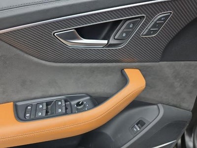 2022 Audi RS Q8 4.0 TFSI quattro