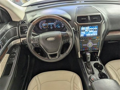 2017 Ford Explorer Platinum