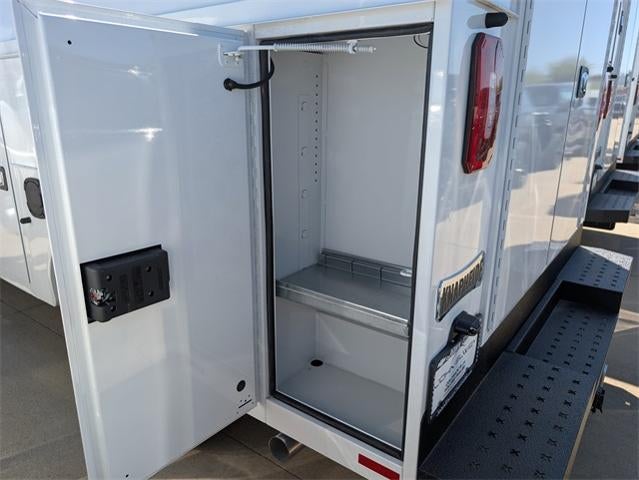 2024 Chevrolet Express Commercial Cutaway Base