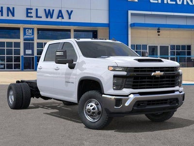 2026 Chevrolet Silverado 3500 HD CC Work Truck