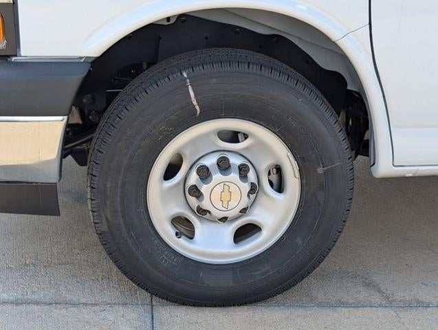 2026 Chevrolet Express Cargo Van Base