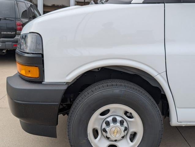 2026 Chevrolet Express Cargo Van Base