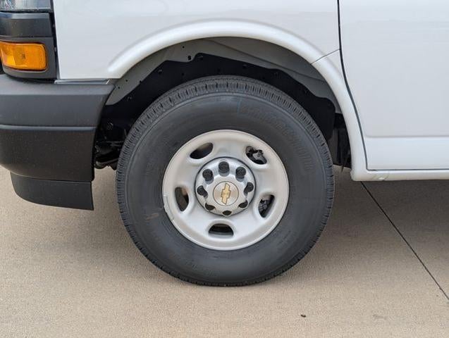 2026 Chevrolet Express Cargo Van Base