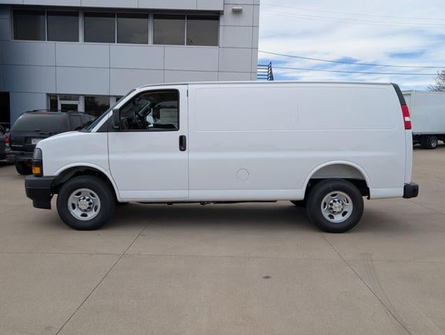 2026 Chevrolet Express Cargo Van Base