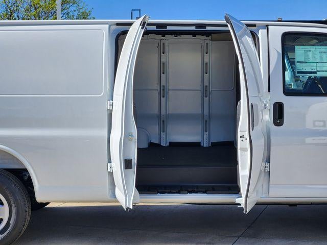 2026 Chevrolet Express Cargo Van Base