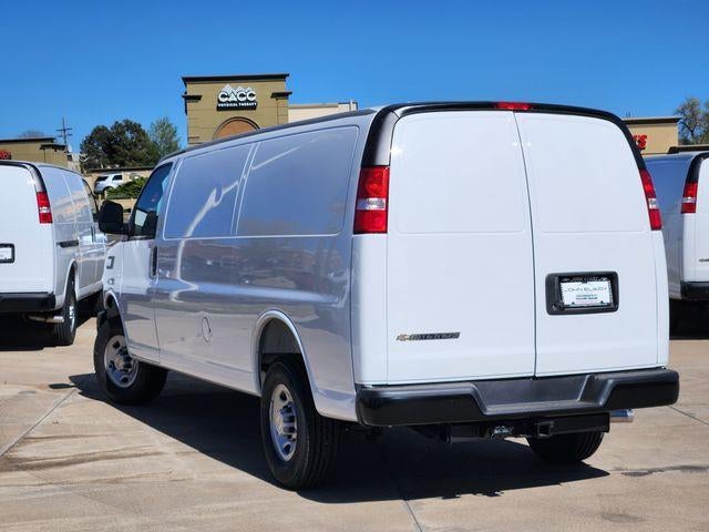 2026 Chevrolet Express Cargo Van Base