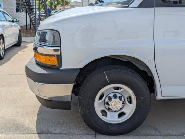 2026 Chevrolet Express Cargo Van Base