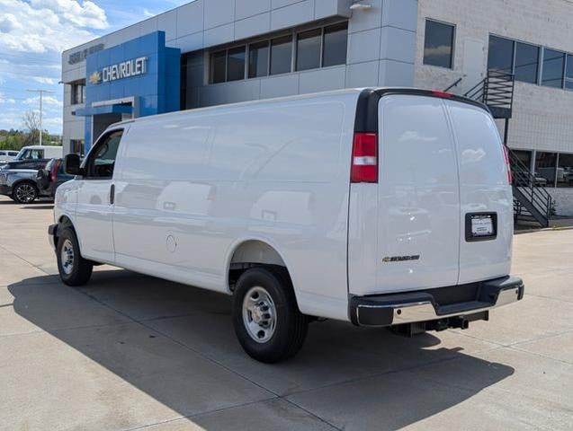 2026 Chevrolet Express Cargo Van Base