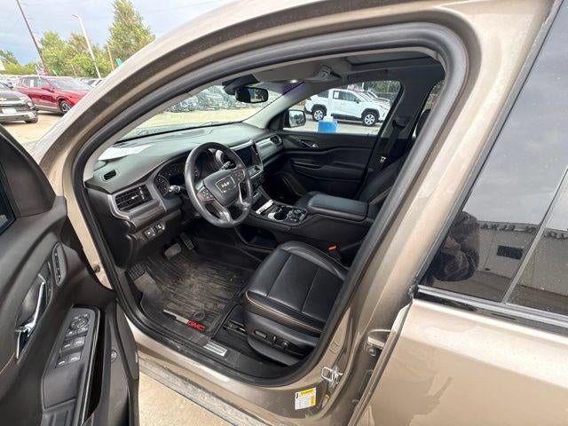 2022 GMC Acadia AT4