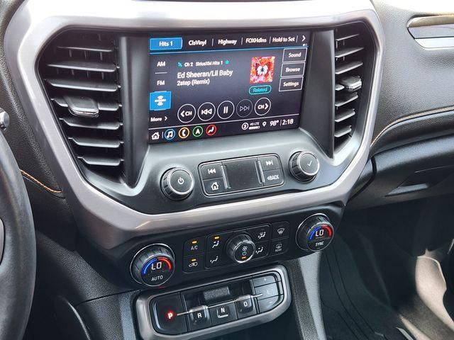 2022 GMC Acadia AT4