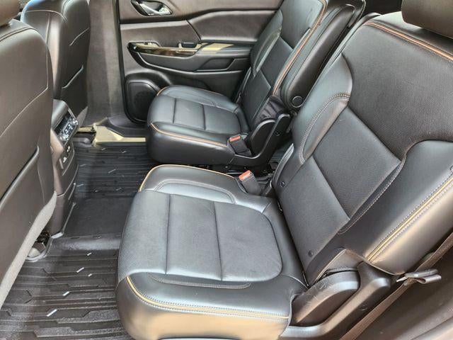 2022 GMC Acadia AT4