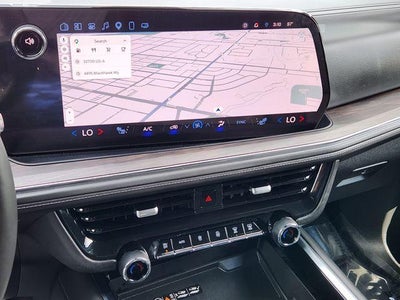 2025 Chevrolet Suburban LT