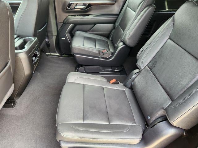 2025 Chevrolet Suburban LT