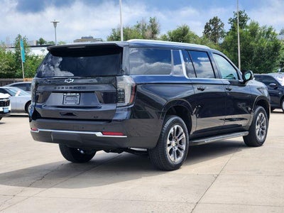 2025 Chevrolet Suburban LT