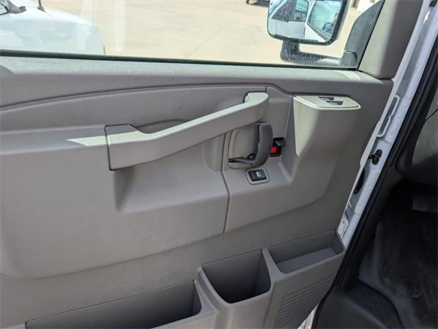 2025 Chevrolet Express Commercial Cutaway Base