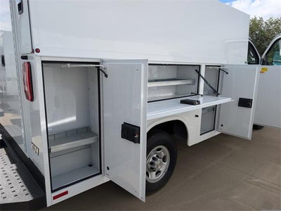 2025 Chevrolet Express Commercial Cutaway Base