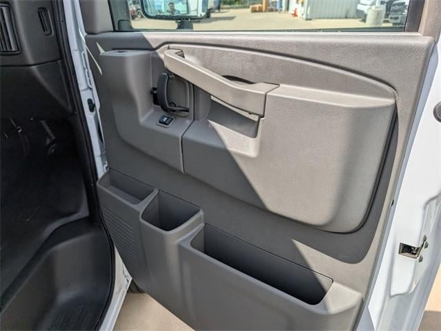 2025 Chevrolet Express Commercial Cutaway Base