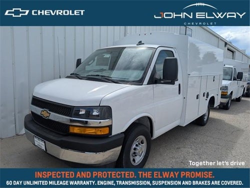 2025 Chevrolet Express Commercial Cutaway Base