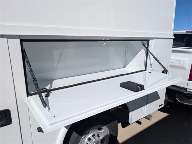 2025 Chevrolet Express Commercial Cutaway Base