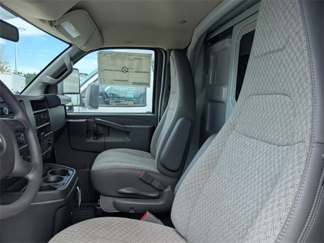 2025 Chevrolet Express Commercial Cutaway Base