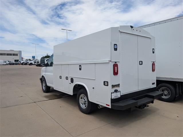 2025 Chevrolet Express Commercial Cutaway Base