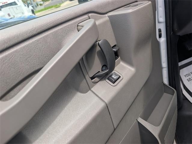 2025 Chevrolet Express Commercial Cutaway Base