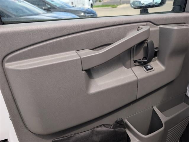 2025 Chevrolet Express Commercial Cutaway Base