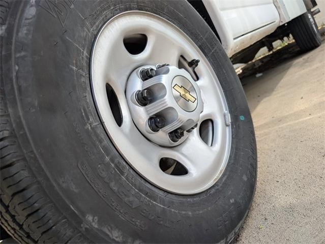 2024 Chevrolet Express Commercial Cutaway Base