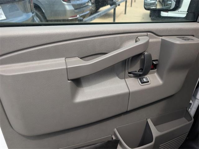 2025 Chevrolet Express Commercial Cutaway Base