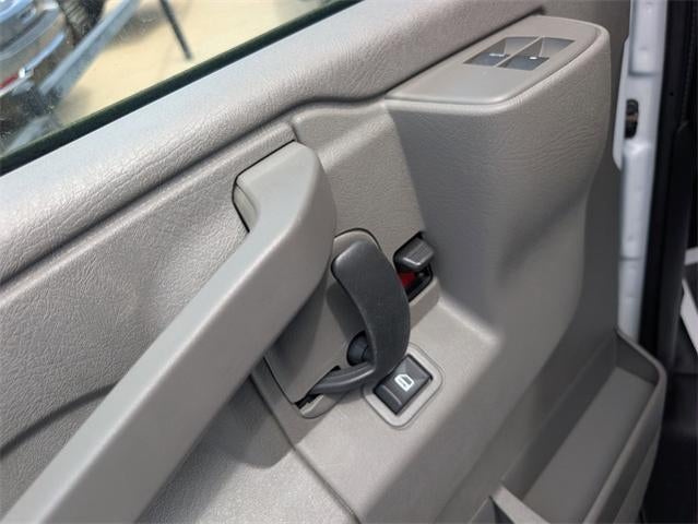 2025 Chevrolet Express Commercial Cutaway Base