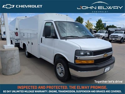 2025 Chevrolet Express Commercial Cutaway Base