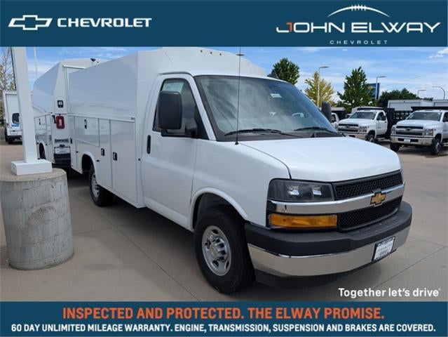 2025 Chevrolet Express Commercial Cutaway Base