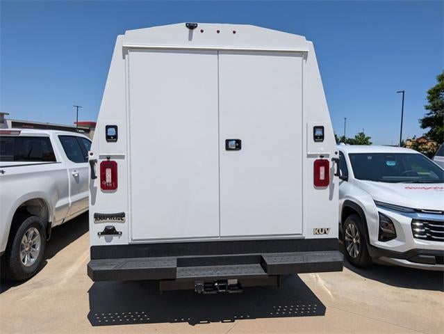 2024 Chevrolet Express Commercial Cutaway Base