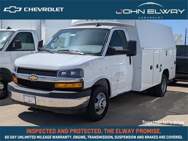 2024 Chevrolet Express Commercial Cutaway Base