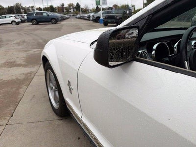 2006 Ford Mustang V6 Deluxe