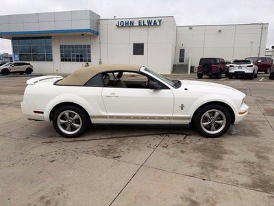 2006 Ford Mustang V6 Deluxe