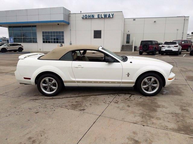 2006 Ford Mustang V6 Deluxe