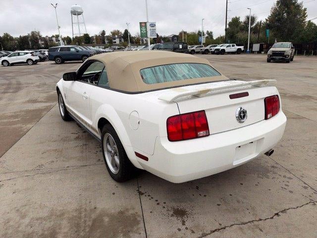 2006 Ford Mustang V6 Deluxe