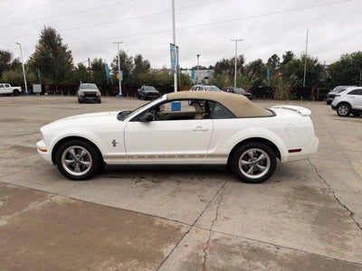 2006 Ford Mustang V6 Deluxe