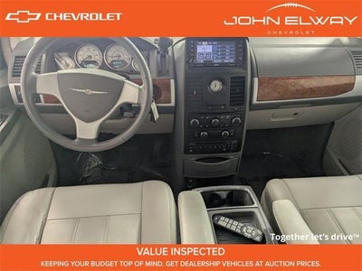 2008 Chrysler Town &amp; Country Touring