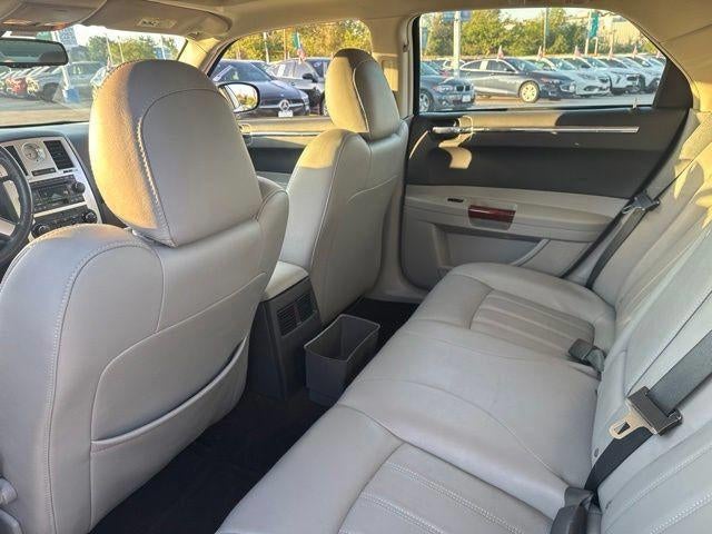 2006 Chrysler 300-Series Base