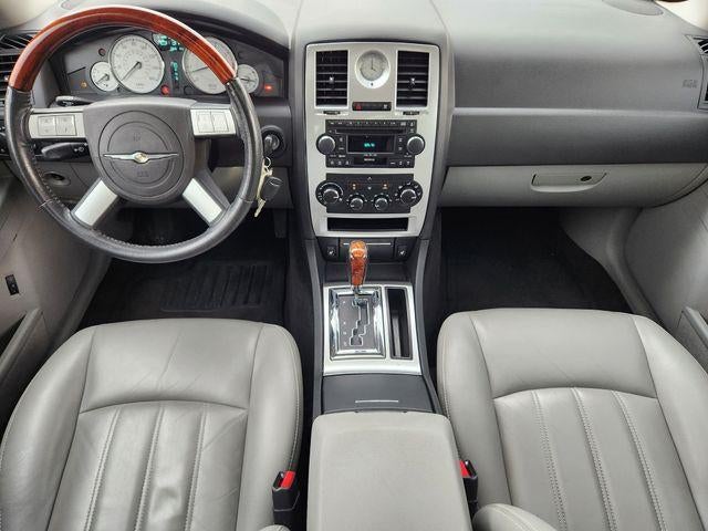2006 Chrysler 300-Series Base