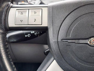 2006 Chrysler 300-Series Base