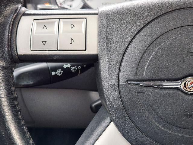 2006 Chrysler 300-Series Base